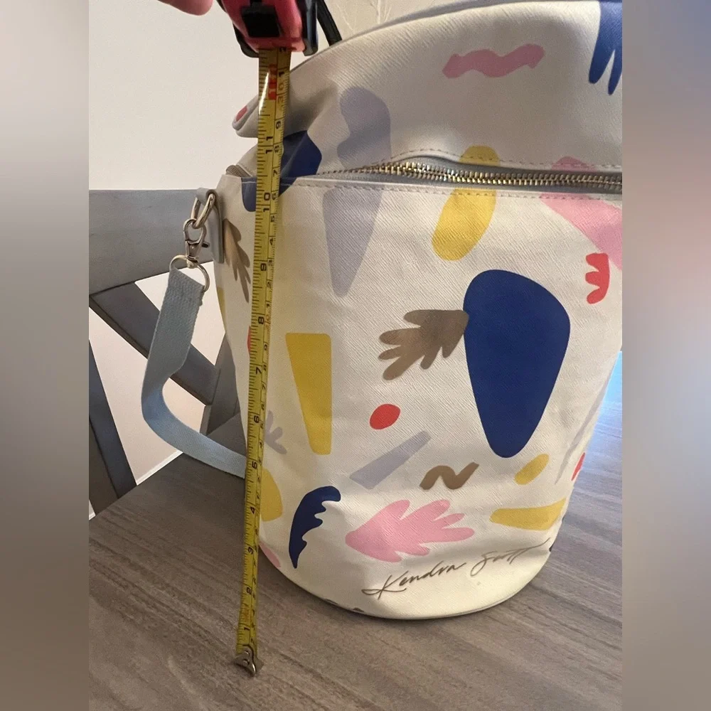 Kendra Scott Insulated Cooler Bag. Multicolor. Used - Picture 6 of 11